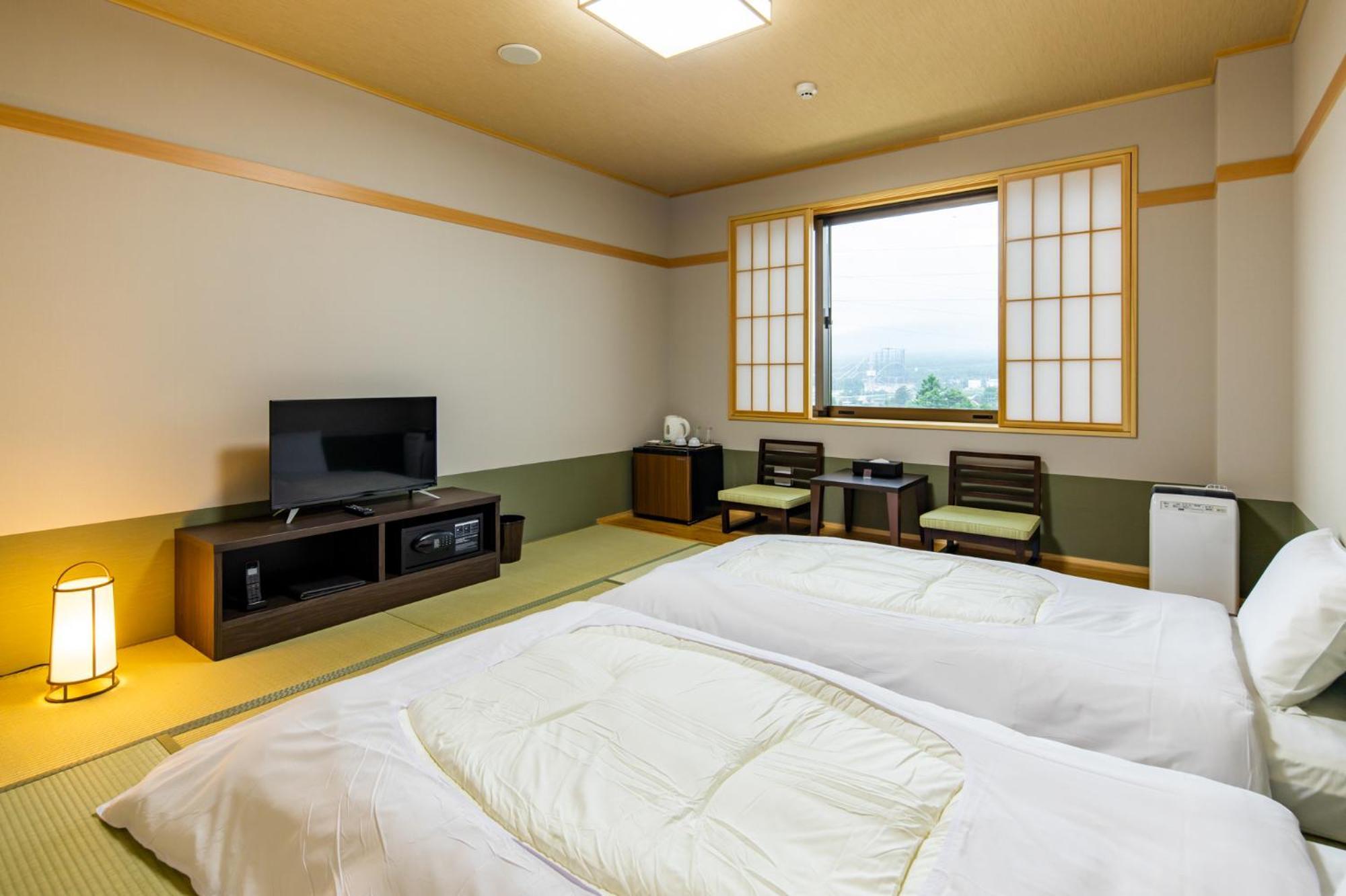 Fujikawaguchiko Resort Hotel Buitenkant foto
