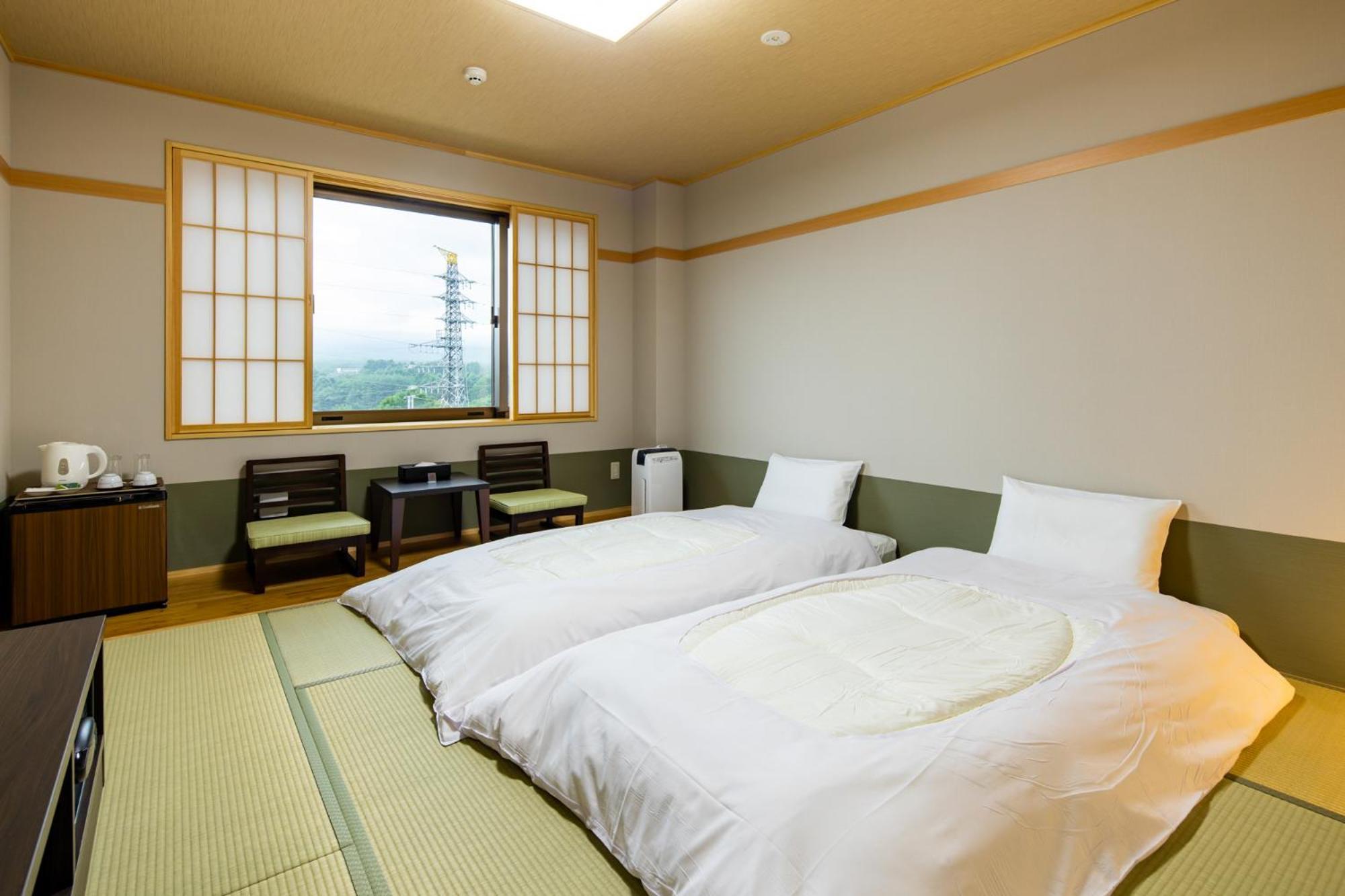 Fujikawaguchiko Resort Hotel Buitenkant foto